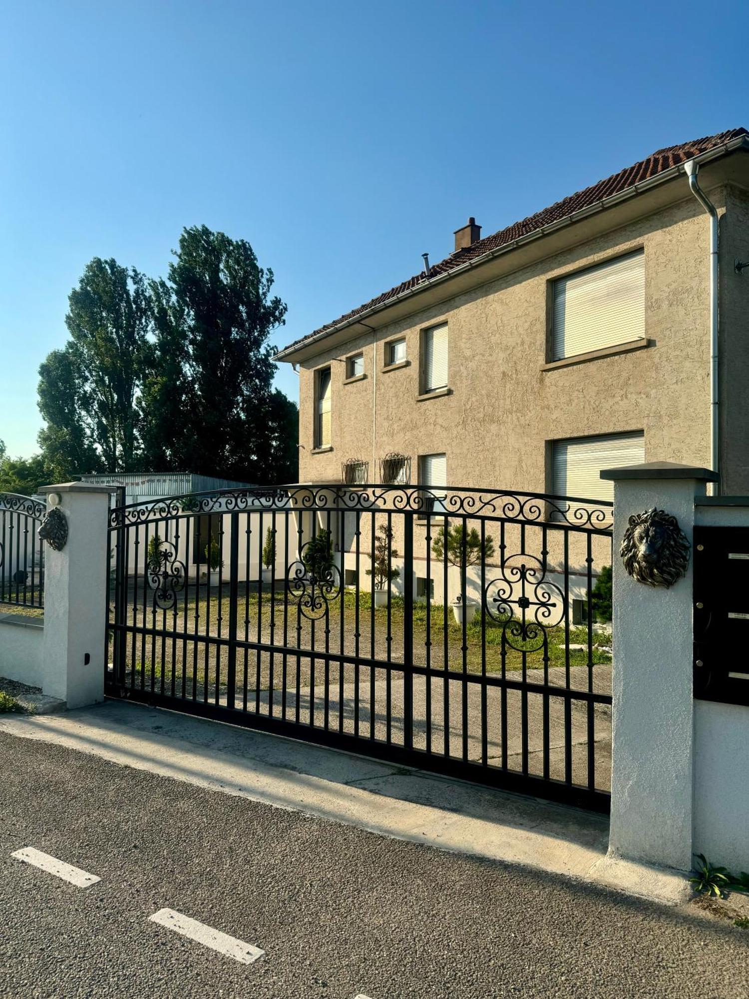 Dynasty Home Spa Appartement 100M2 Jacuzzi Terrasse Holtzheim Luaran gambar